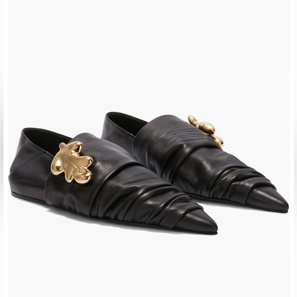 Jil Sander Leaf Hardware Pointed Toe Flat - image 1